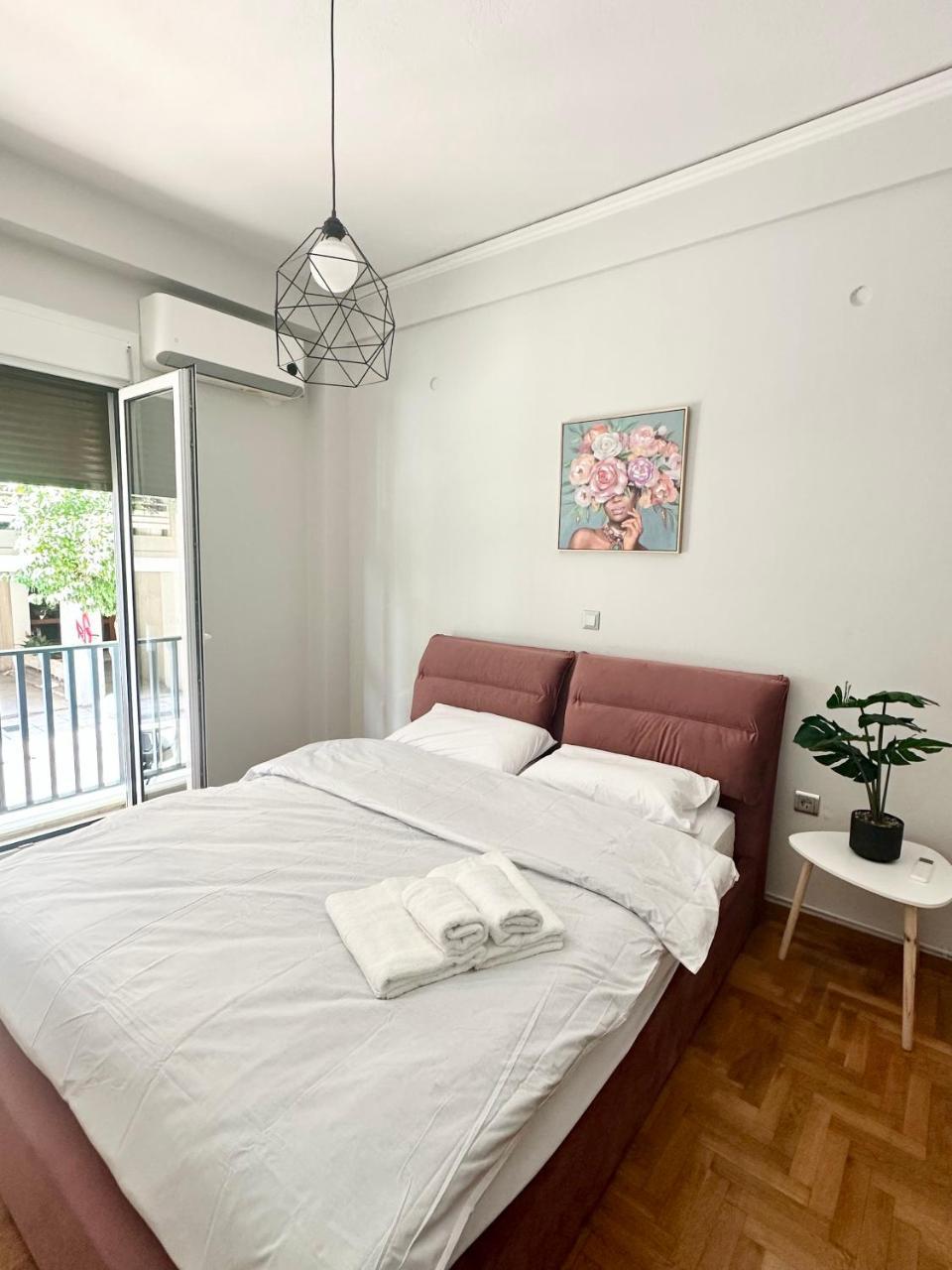 Modern Stay-10 Mins From The City Center 5 Mins From The Beach