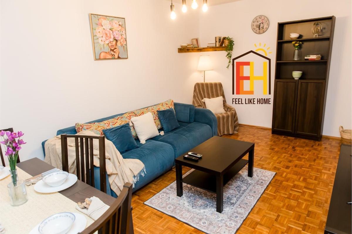 Flh The French Cottage