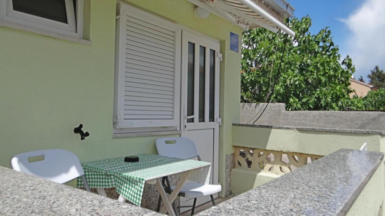 Studio Mimi Center Of Town Krk Croatia