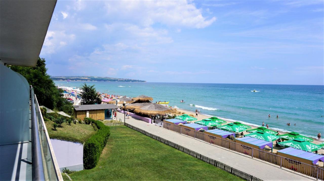 Aurora Apartments On The Beach