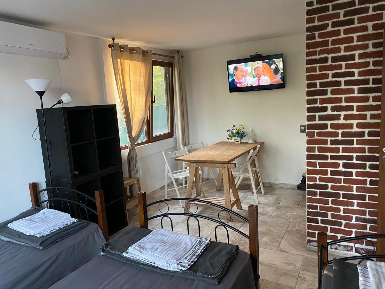 Bungala Viktoriq Kamchiq