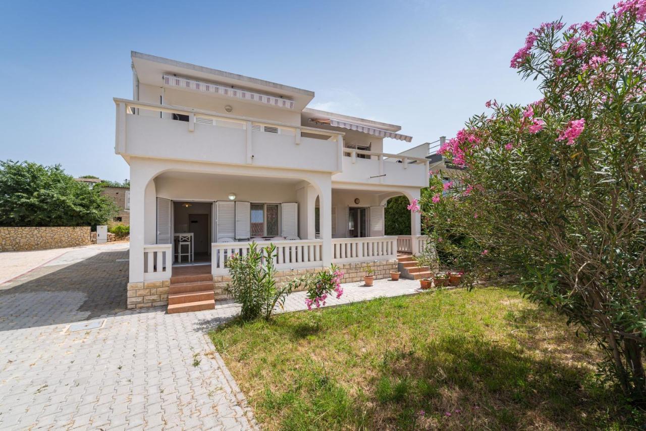 Cozy Apartment Marija With Garden