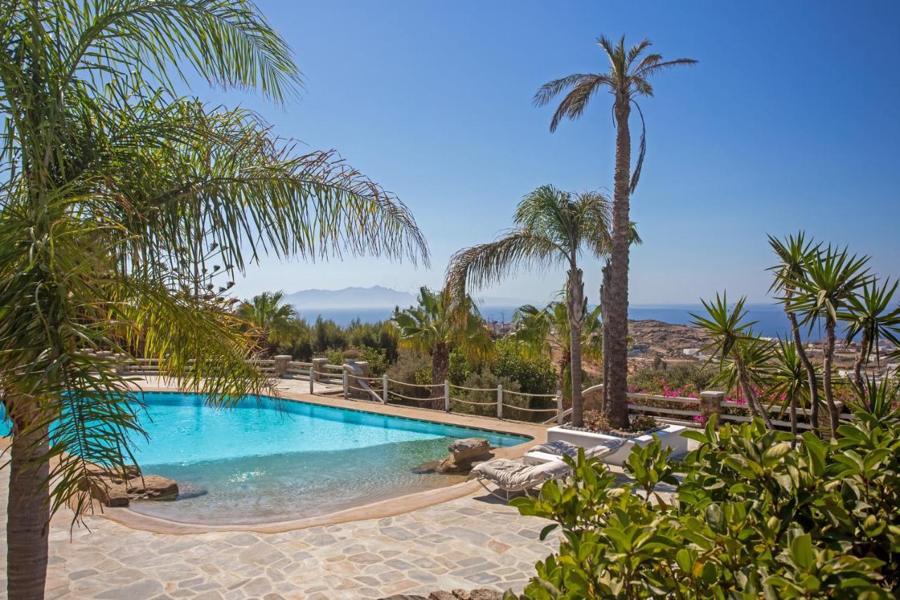 Ker Scorpios by Bestofmikonos