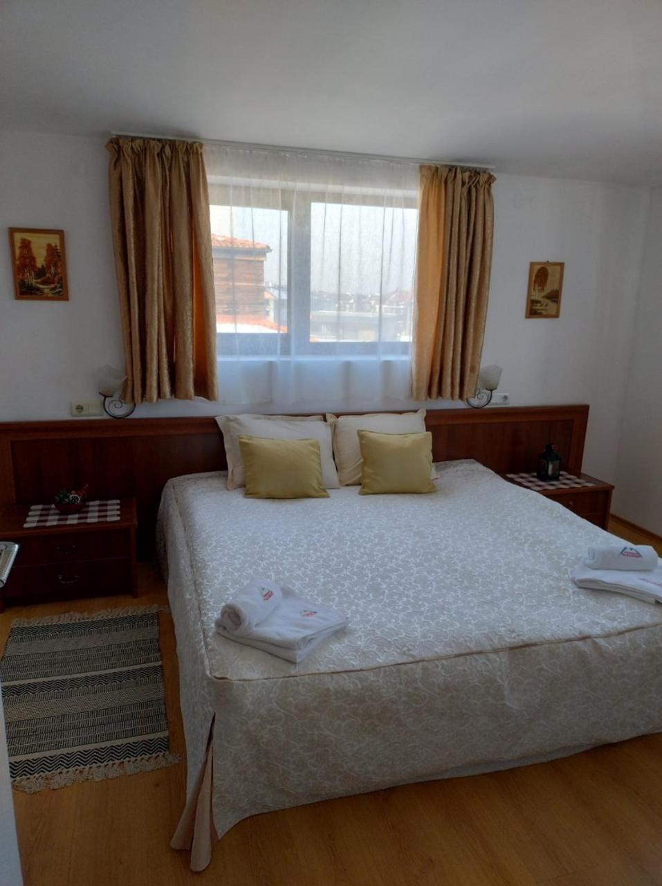 Gondola Lift Apartment 5401