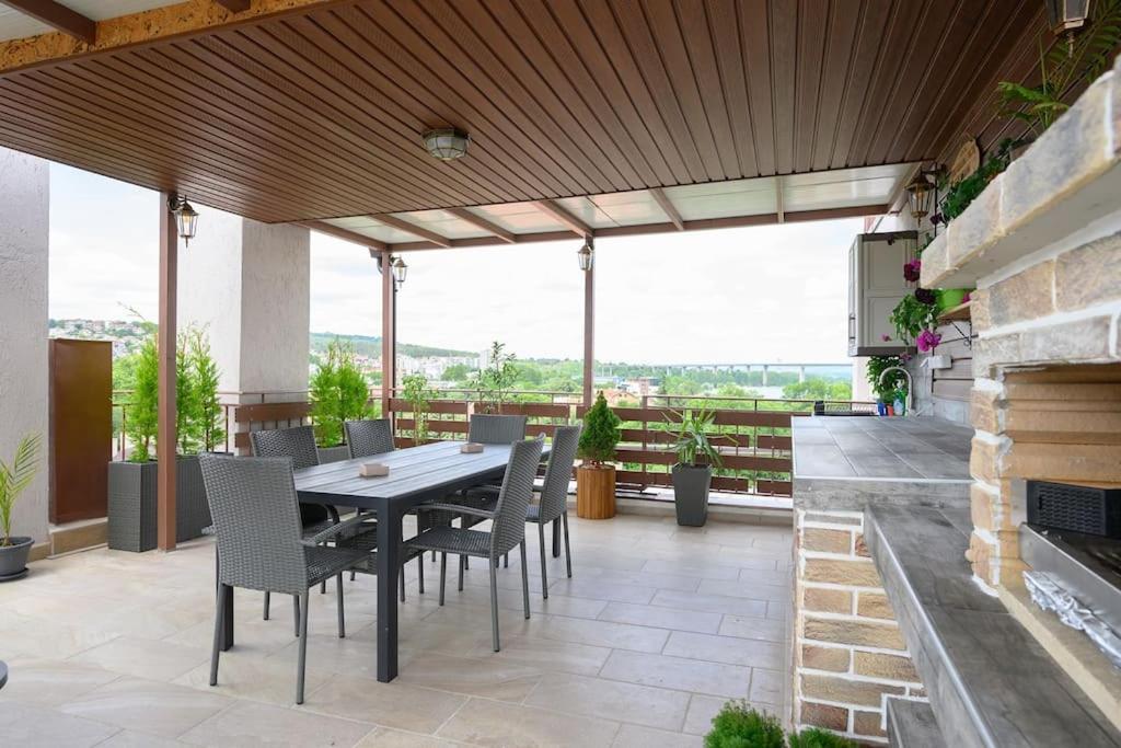 Sunset Luxury Apartment