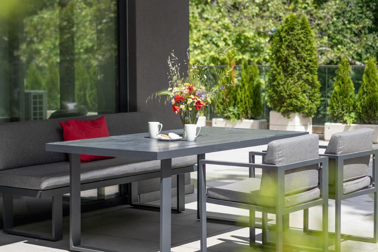 The Terrace Lounge Apartment by Rv Apartments