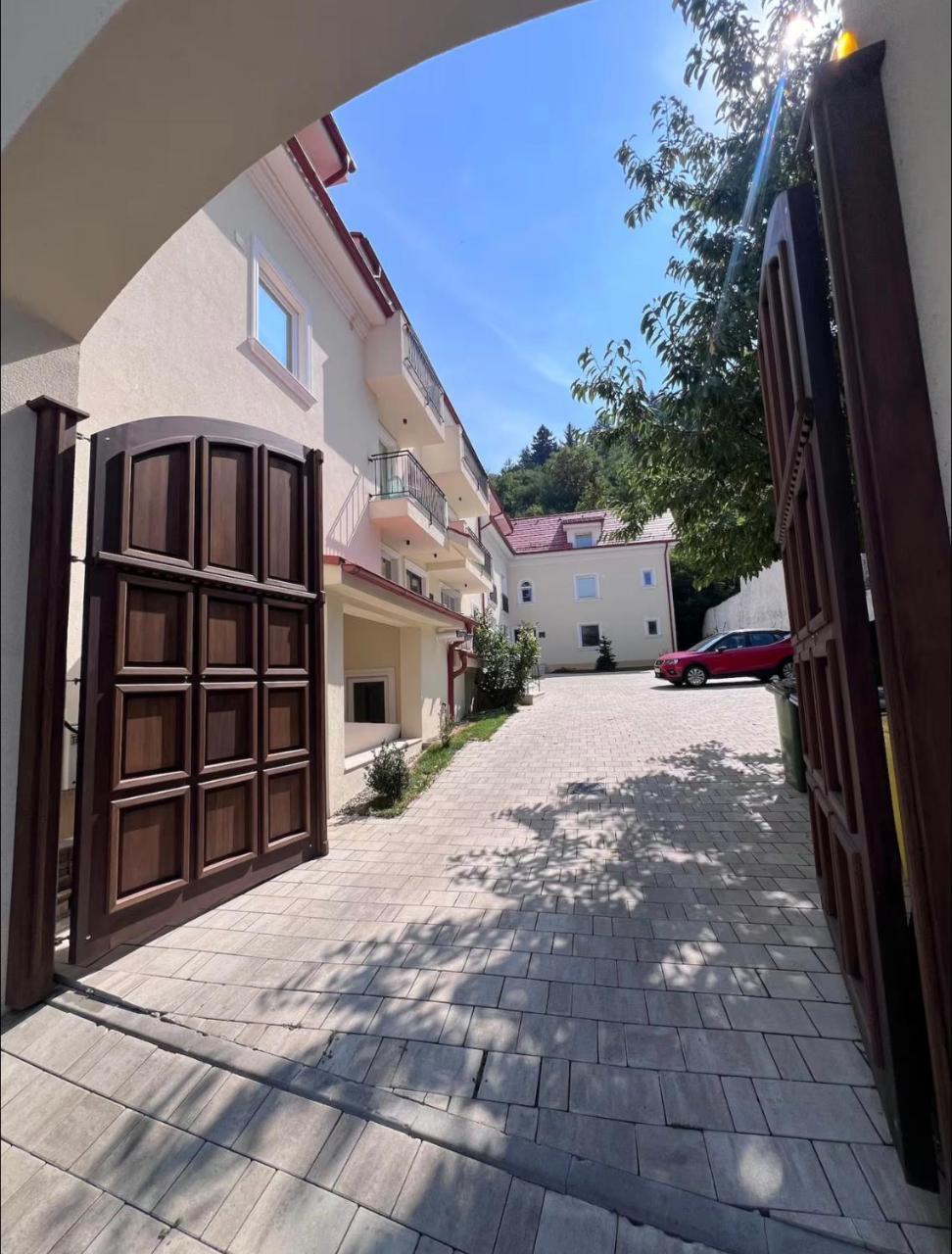 Alpine Eden Hideaway