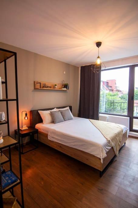 Apartment With Private Parking 2