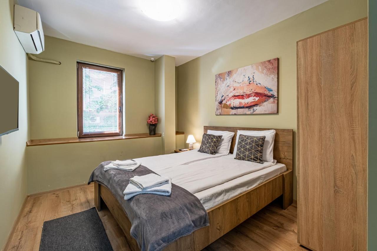 Karavelov Top Center Apartment