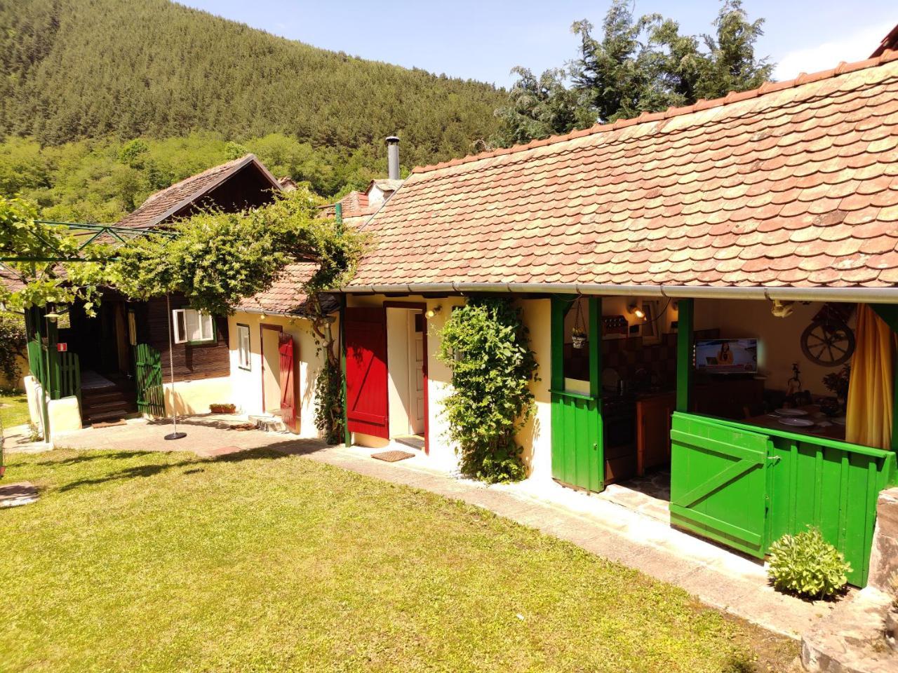 Casa Florica Wooden House