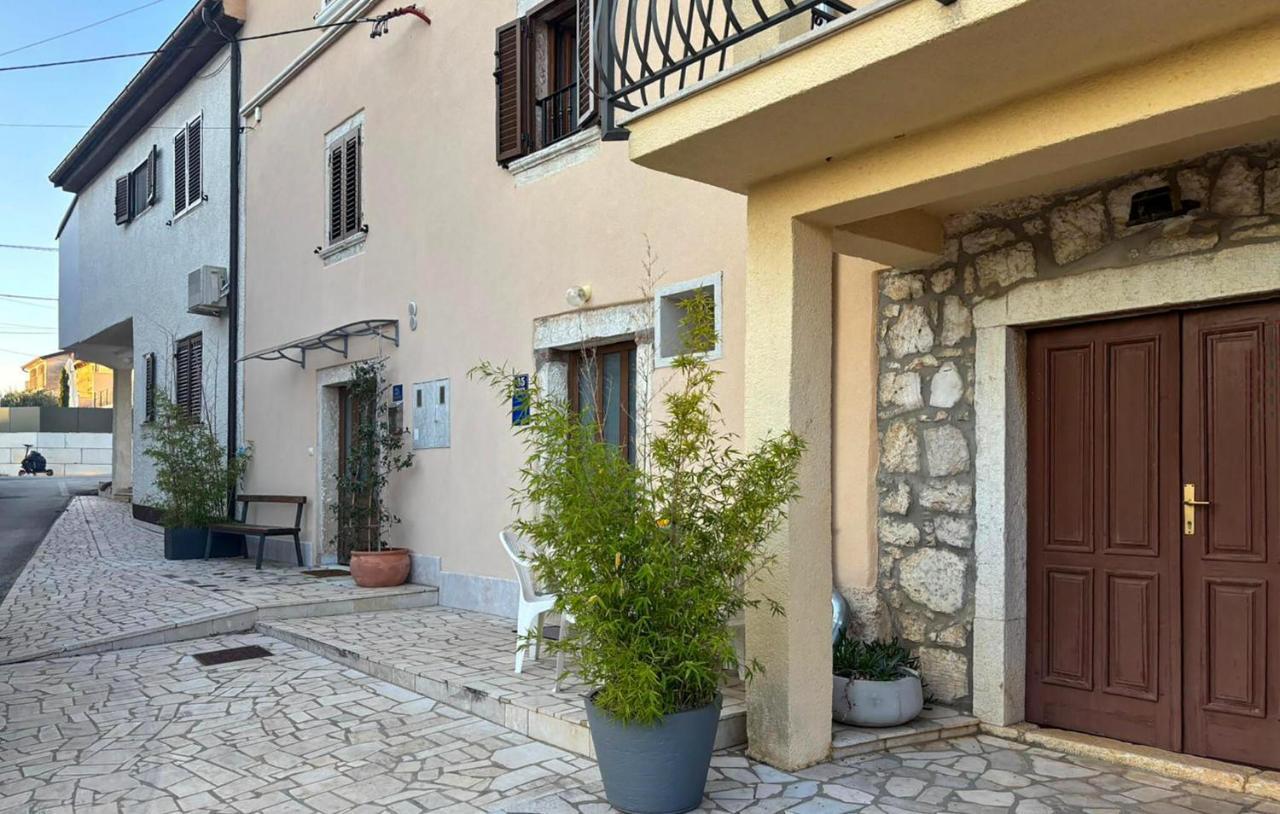 Cozy Home In Dracevac With Wifi
