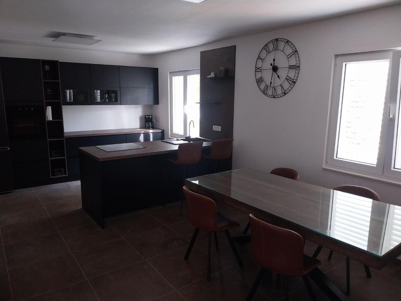 Villa Marija Five Bedroom Villa With Terrace & Swimming Pool