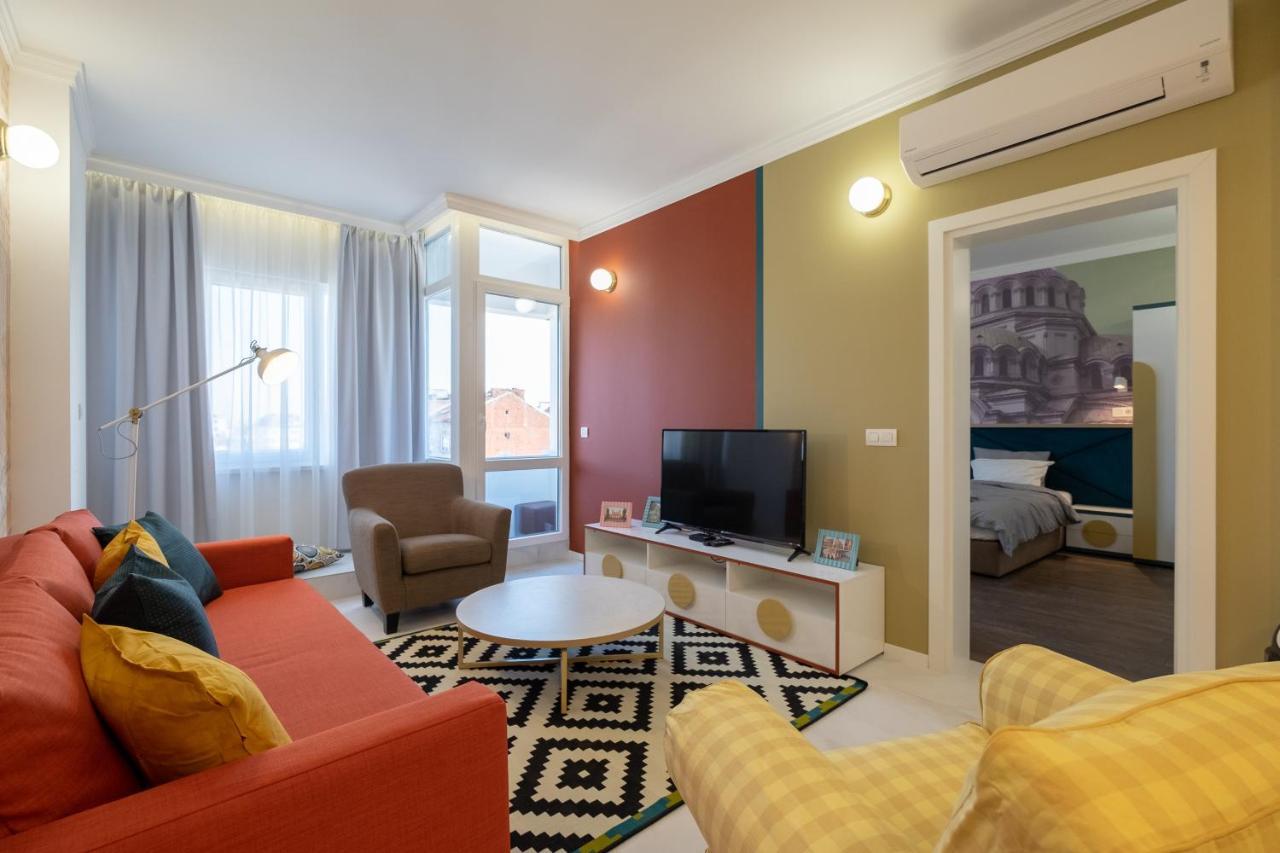 Vitosha Blvd 3 Bedroom 2 Bathroom Lux Suite