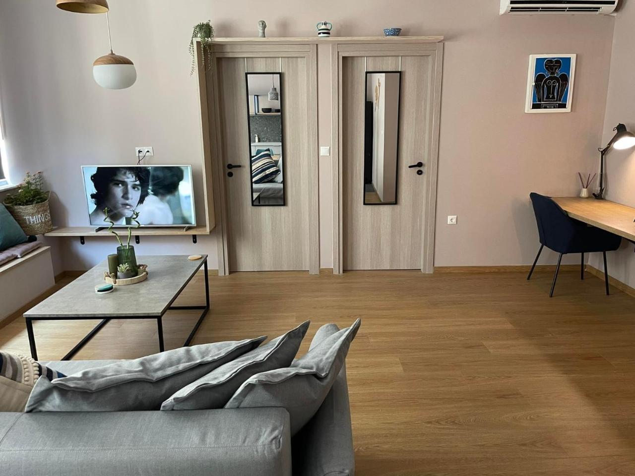 Athens Historical Centre 2 Bedroom Apt.