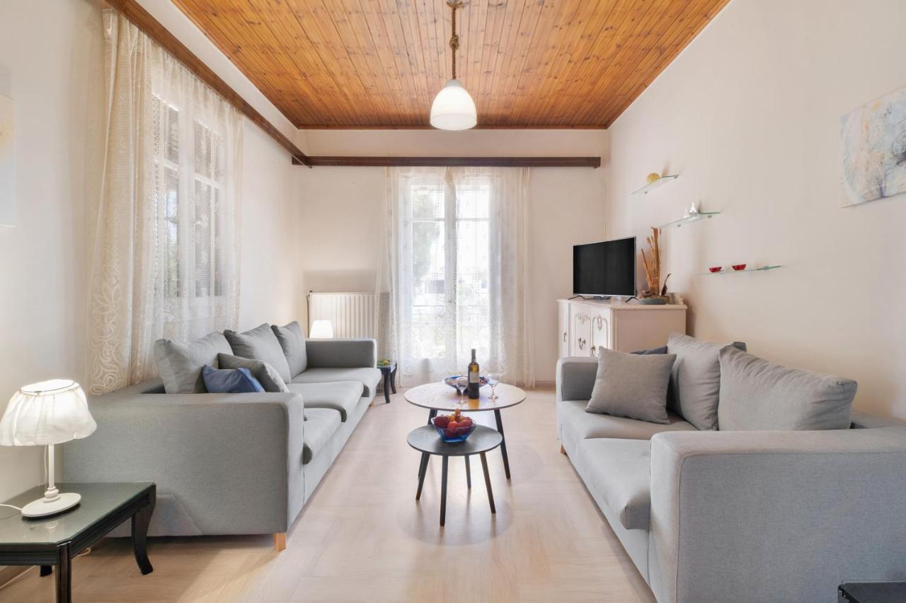 Giorgos House First Floor