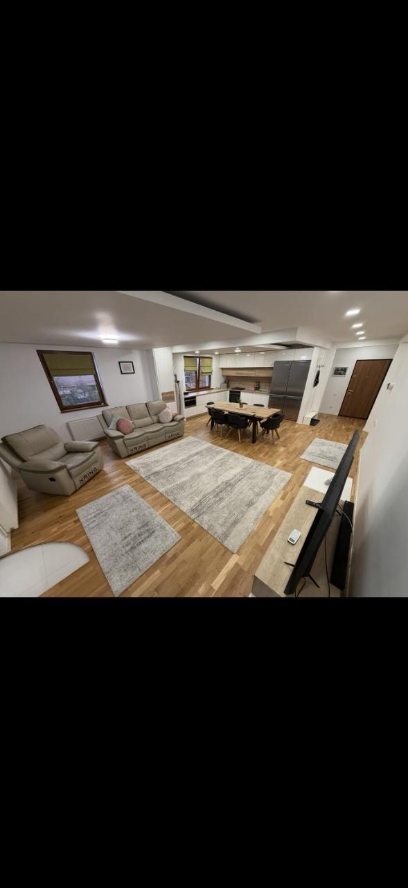 Cozy Central Apartment 2