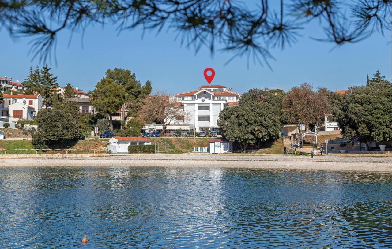 2 Bedroom Amazing Apartment In Pula