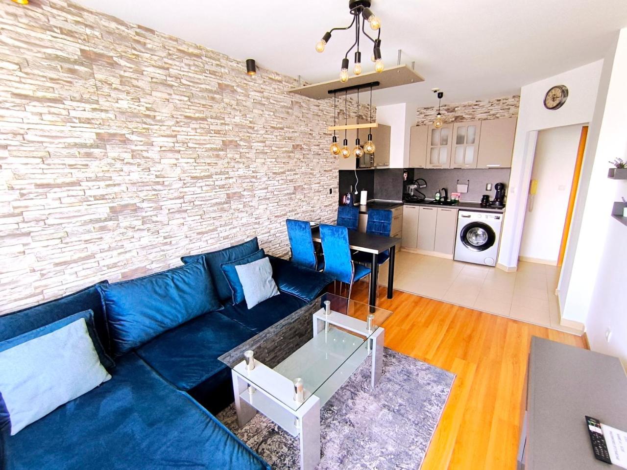 Vip Apartment Belvedere Club