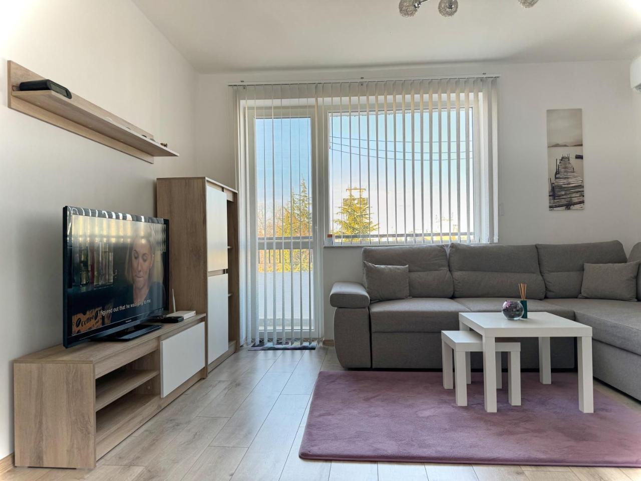 Restful Apartment For 4 Guests In Burgas