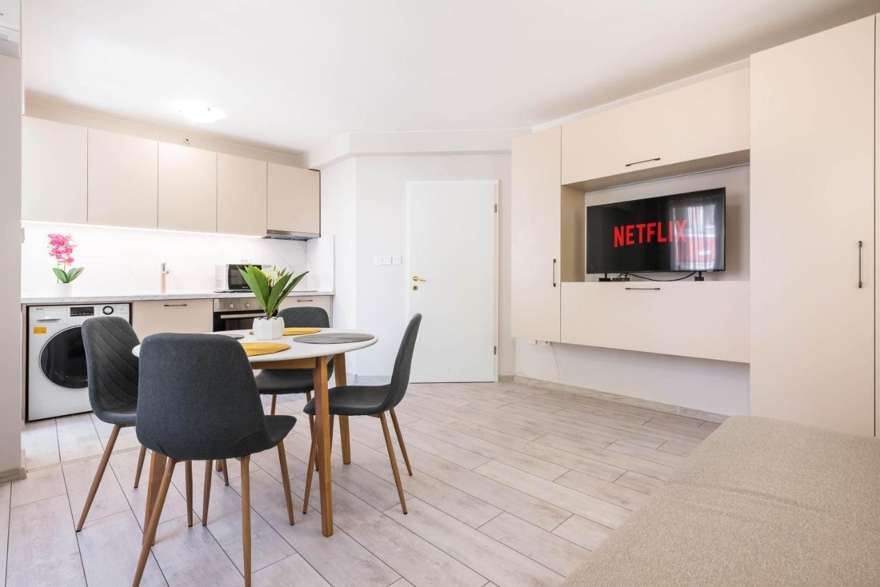 Varna Central Apartment & Studio