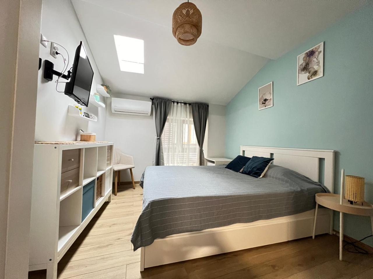 Moreplavatelite / The Seafarers