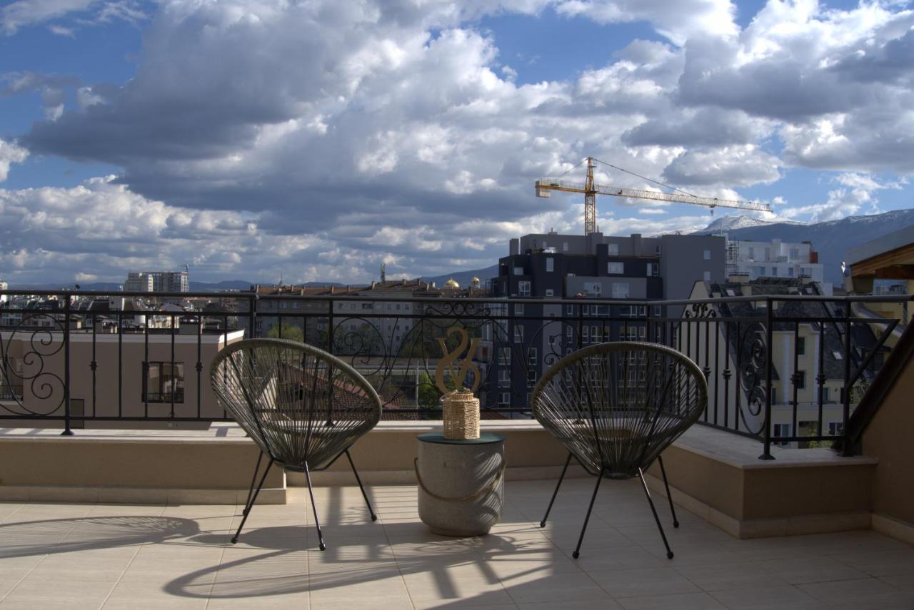 Panorama View Free Parking