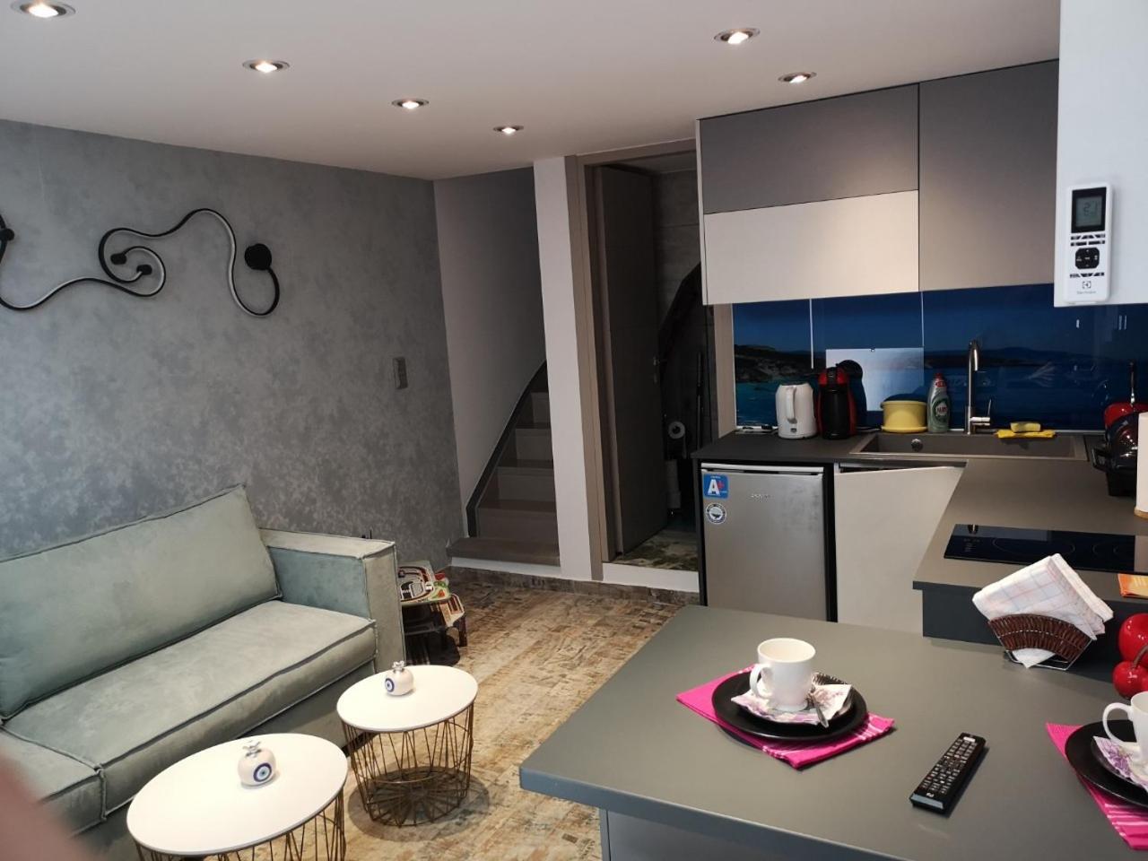 New Renovated Stylisch Studio In Corfu Town