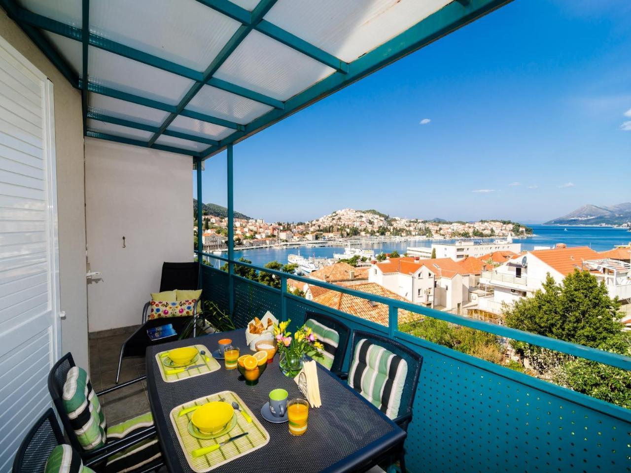 Apartment Radovan One-bedroom Apartment With Balcony & Sea View