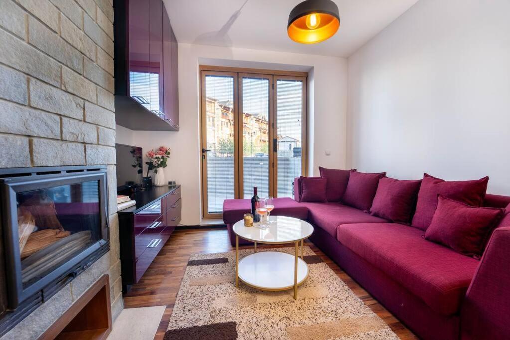 Warm & Cozy Studio With Patio