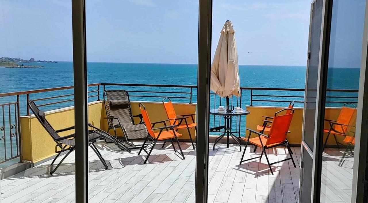 Akb Apartment Sea View