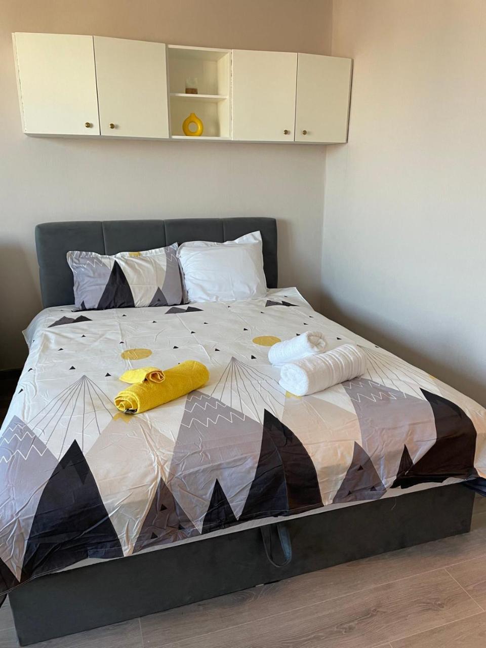 Magnolia City View Studio