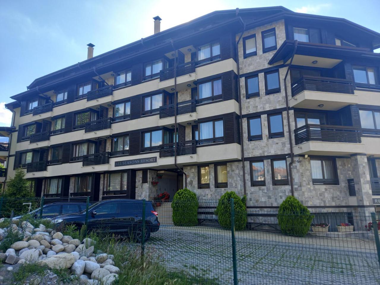 Bansko All Seasons Cozy Apartments Near Gondola & Mountain Views