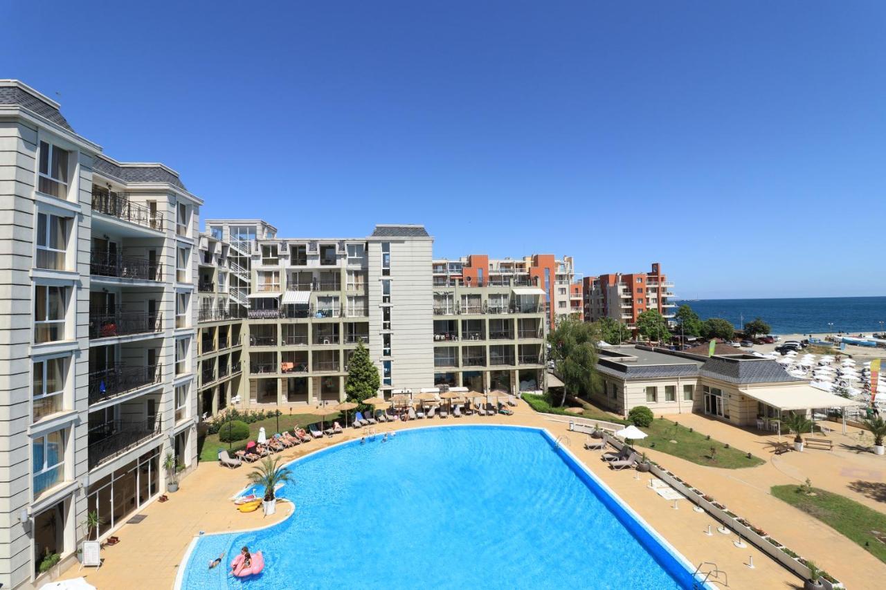 Pyrva Liniq Apartamenti