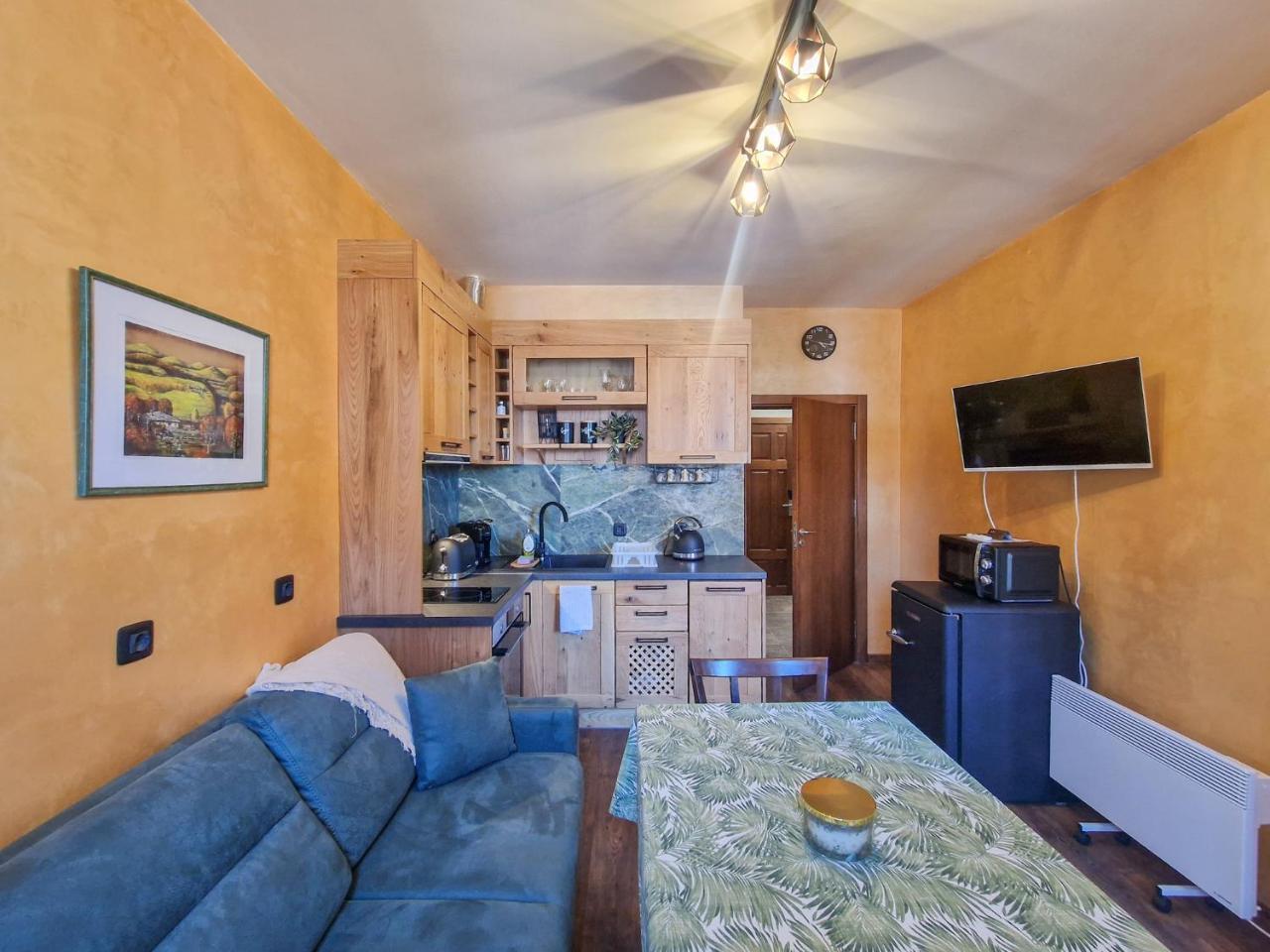 Cosy Apartment On The Lift