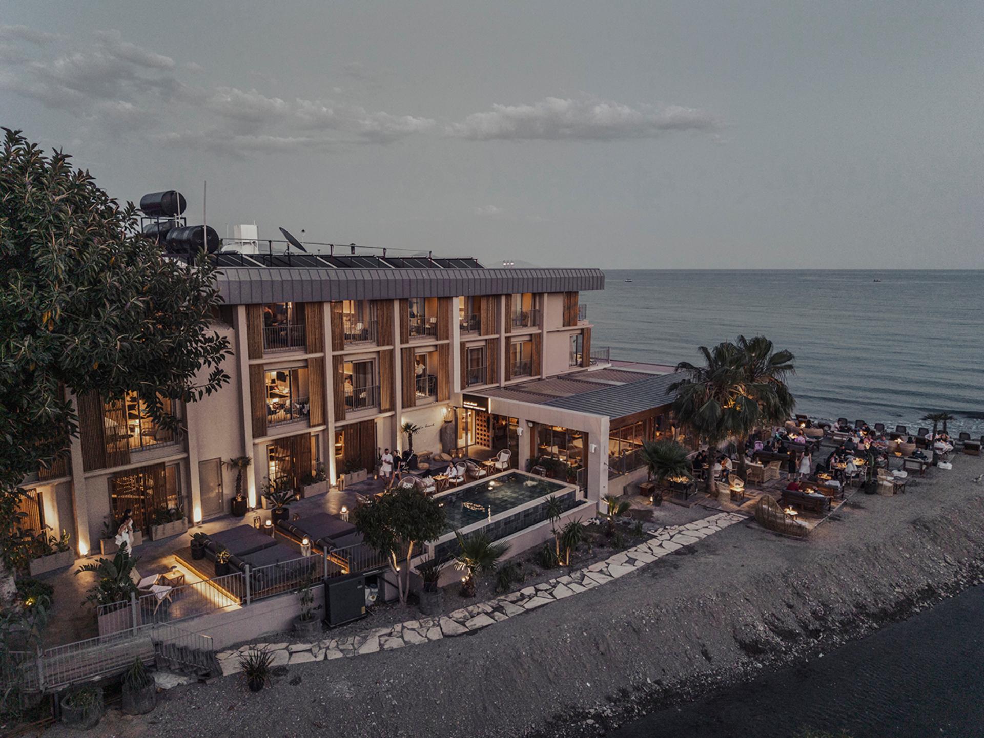 En Vie Sun Beach Boutique
