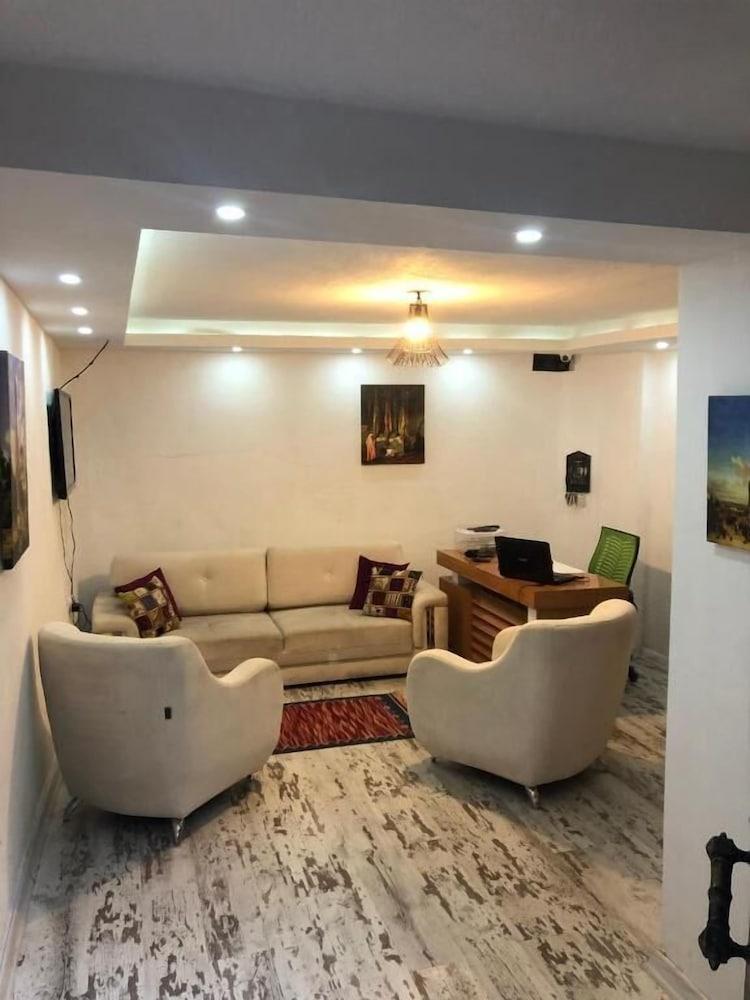 Blueroyal Grand Bazaar