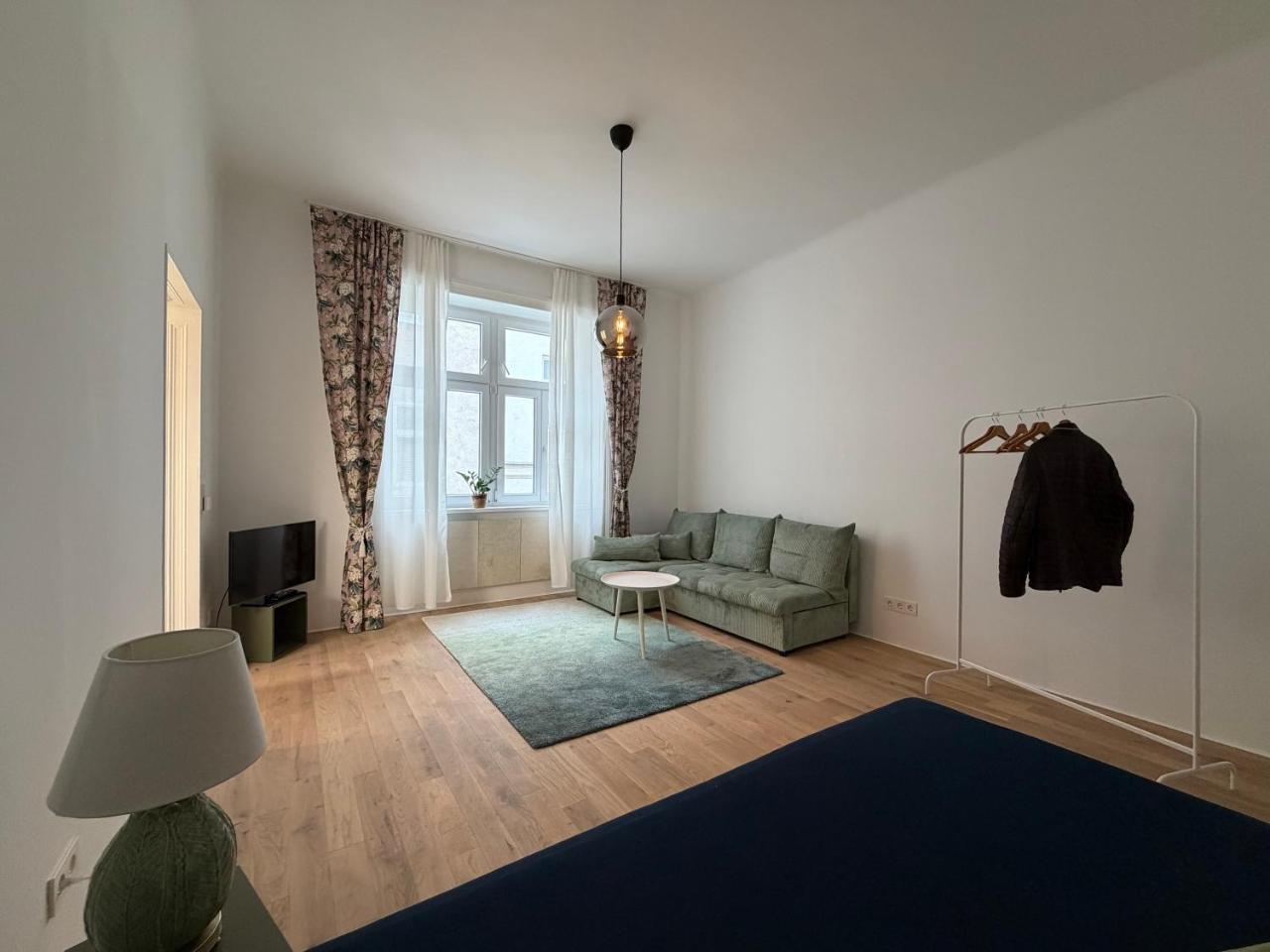 Cosy City Apartment Modern Living In Wien Penzing