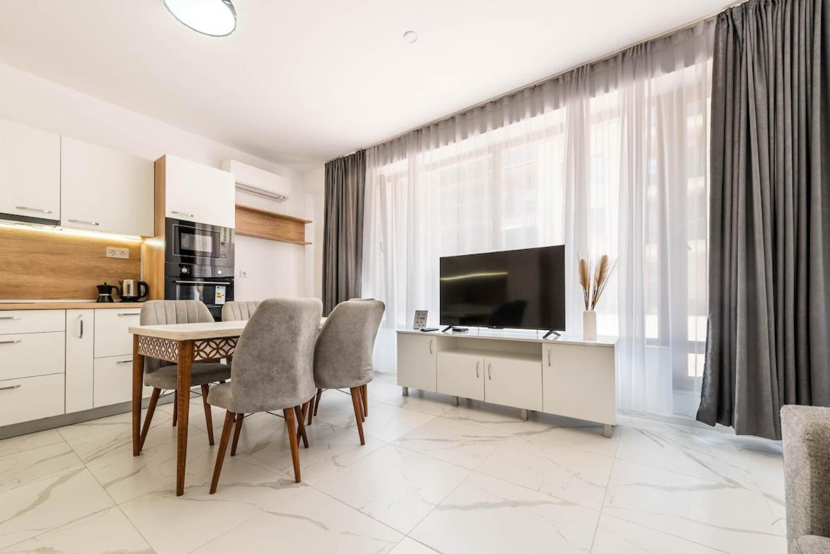 Zhelyazkova Sunny 2br Apartment Varna