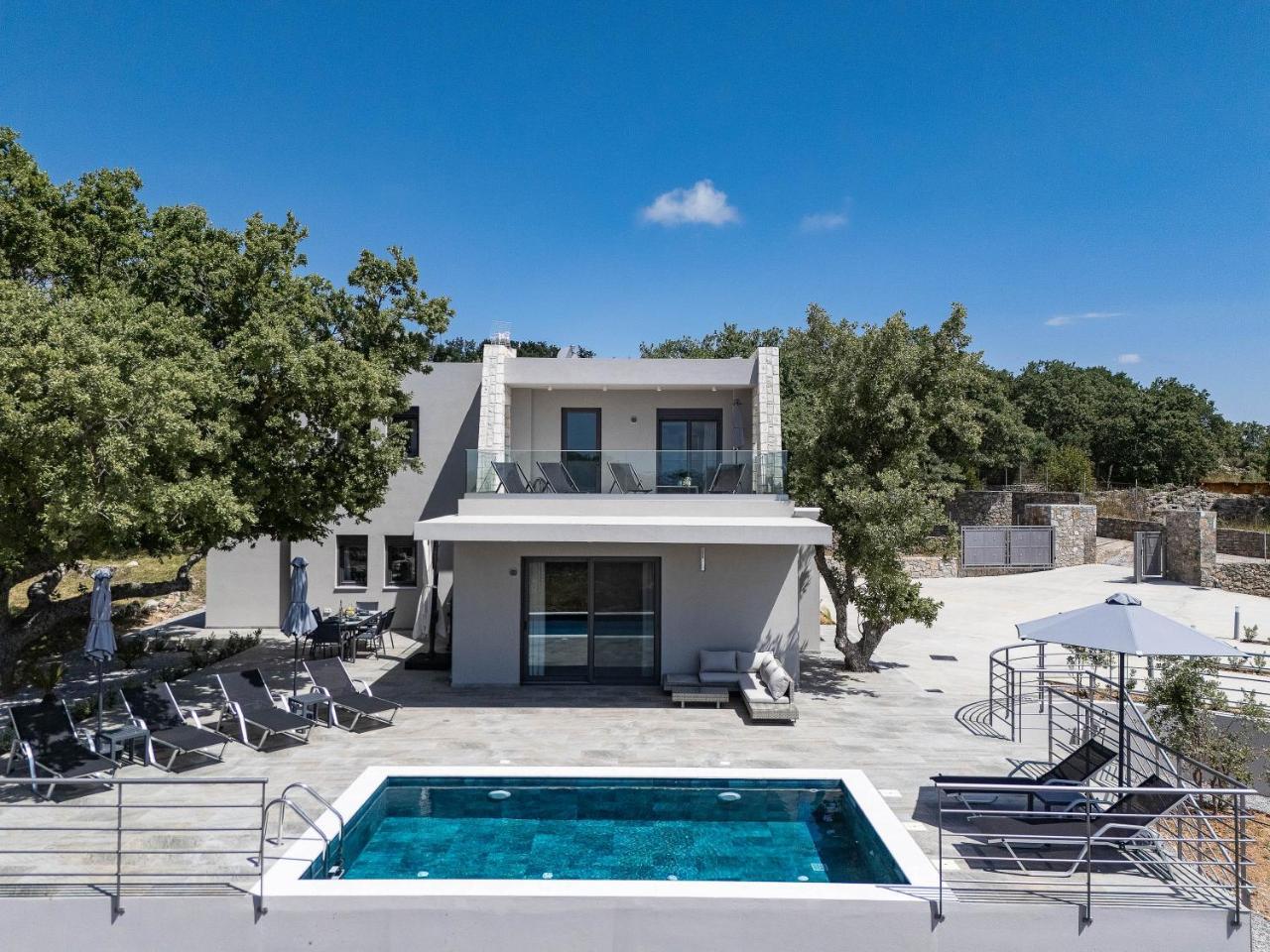 Villa Pipina, A Tranquil Retreat