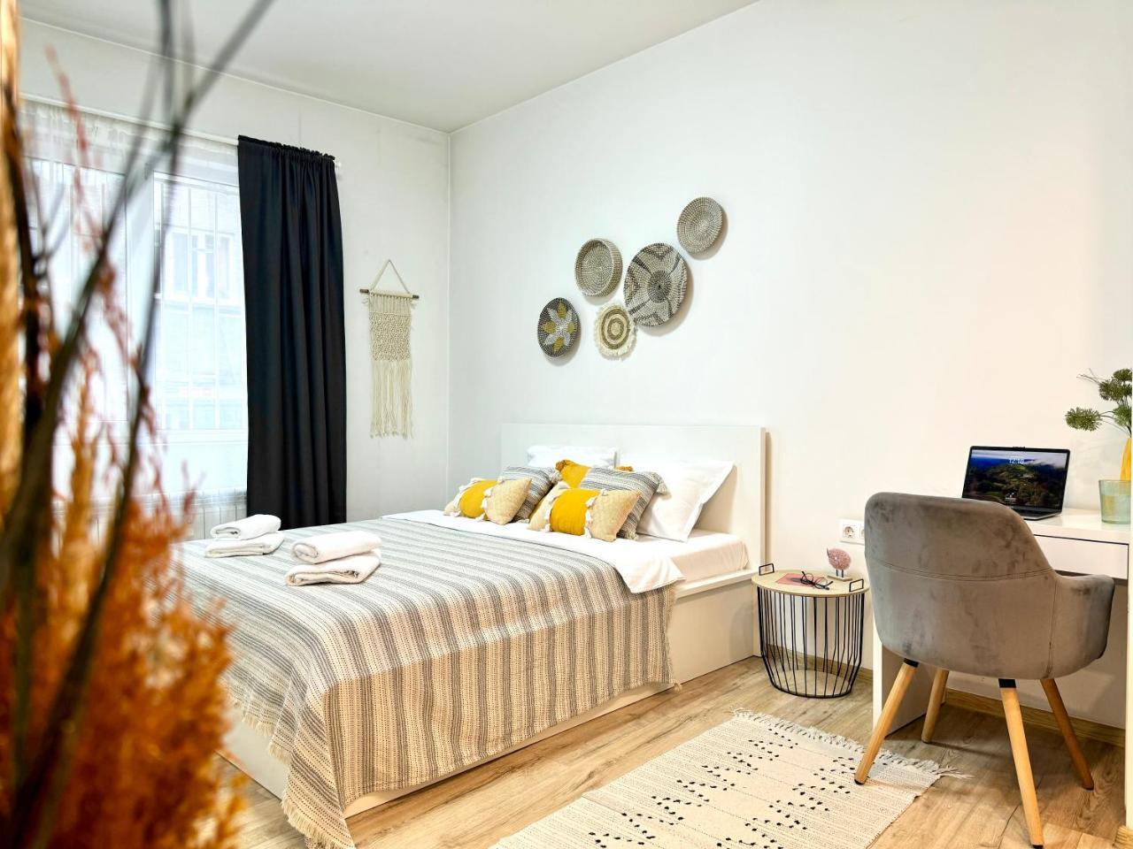 Cozy Apartment Near Vitosha Blvd