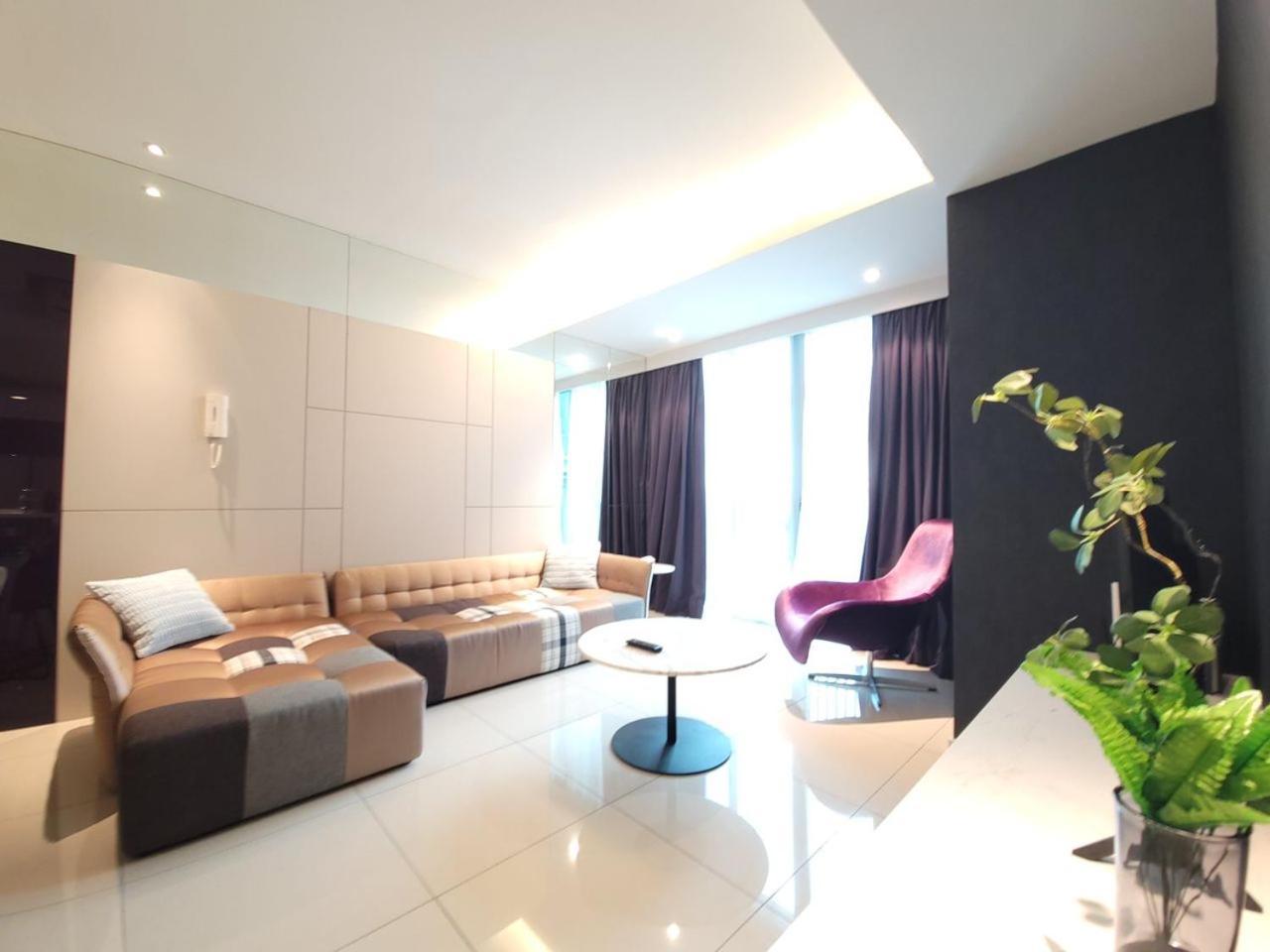 Pillows Plus Verve Suites Old Klang Road