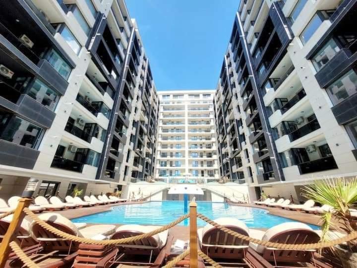 Studio Radiance Endless Summer Mamaia Nord Apartaments
