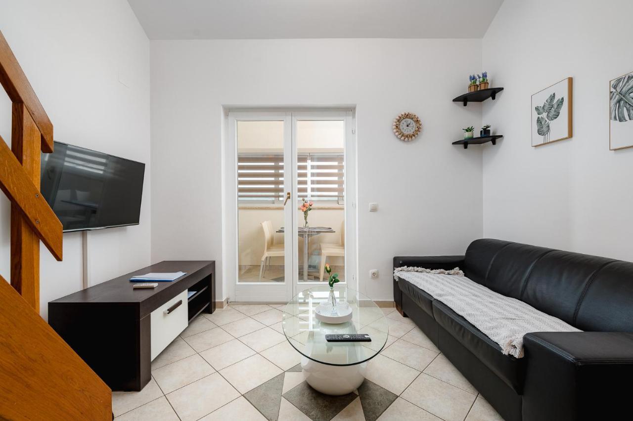 Apartment More & More