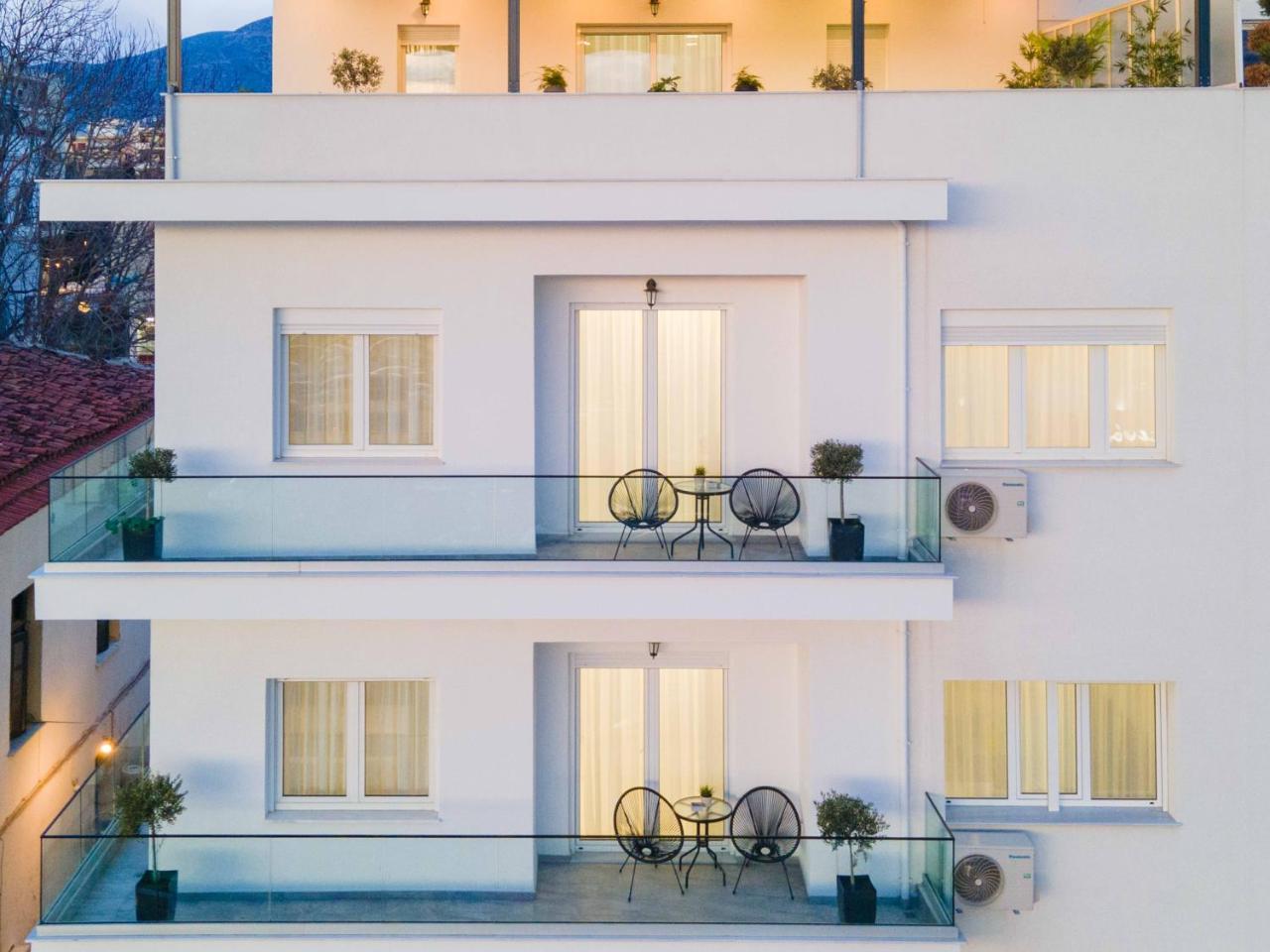 Arcade Apartments 1st Floor