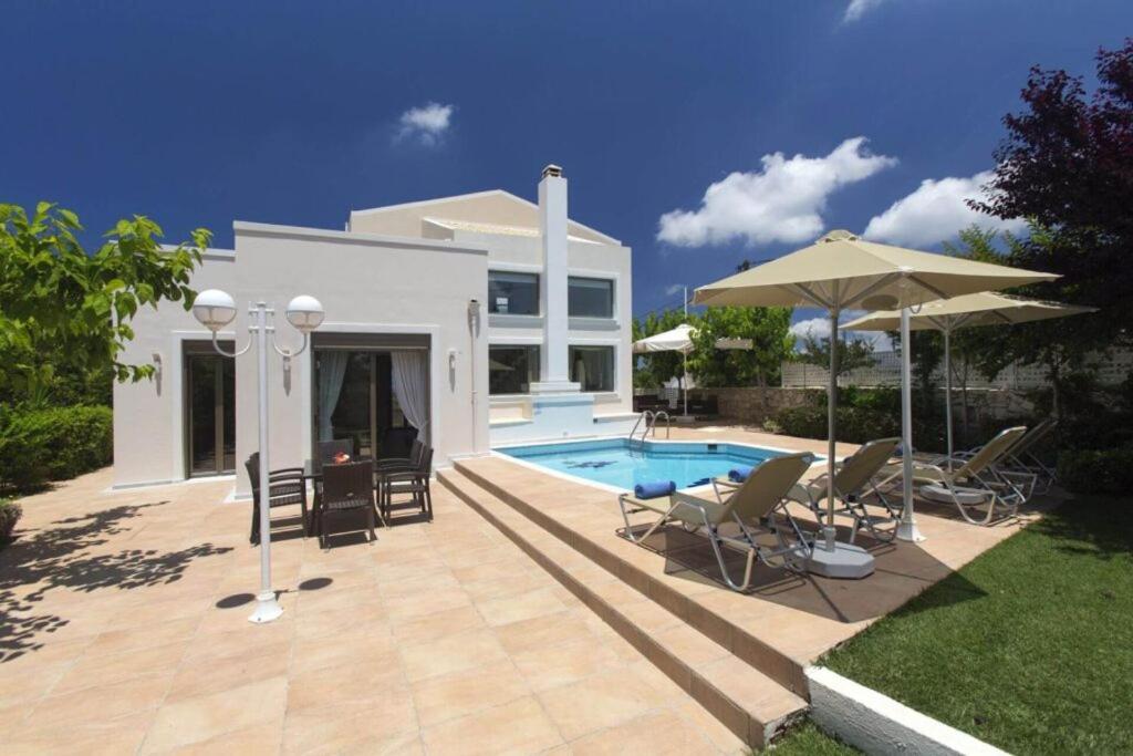 Marigo Villa In Salvia Villas