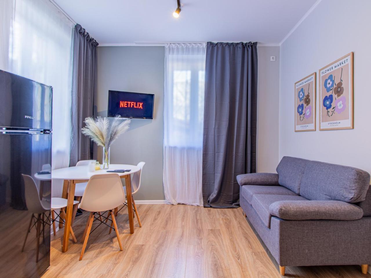 Eiffel Elegance Stylish Sofia Apartment