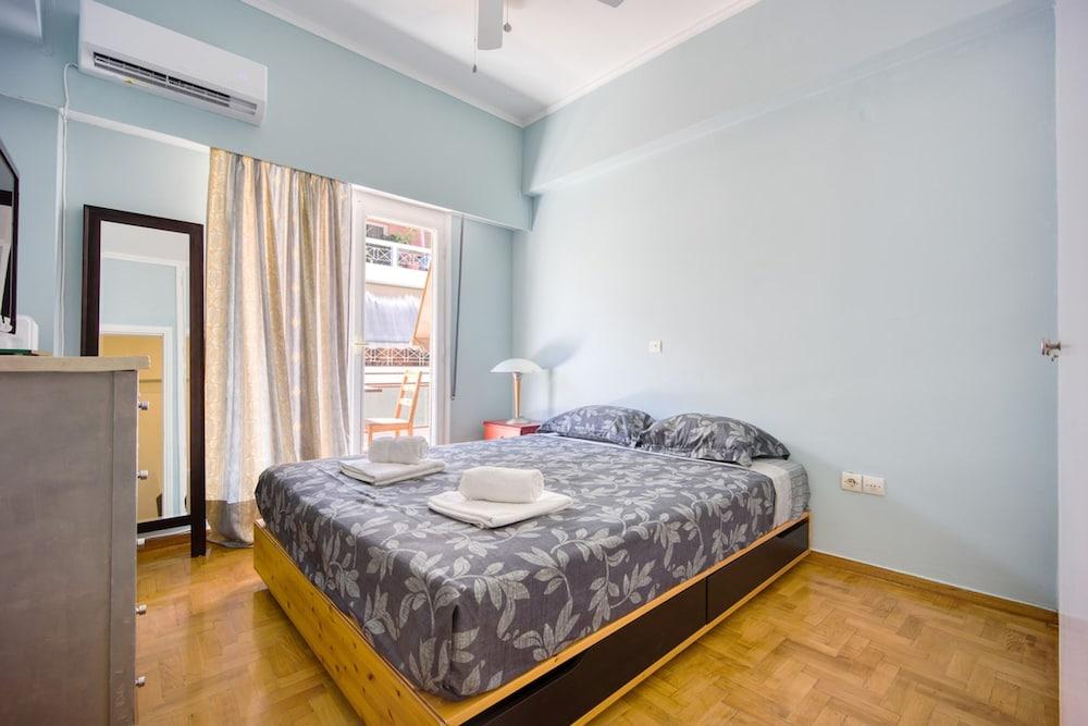 Sunny 1-bedroom Apt 10 Min Walk To Acropolis