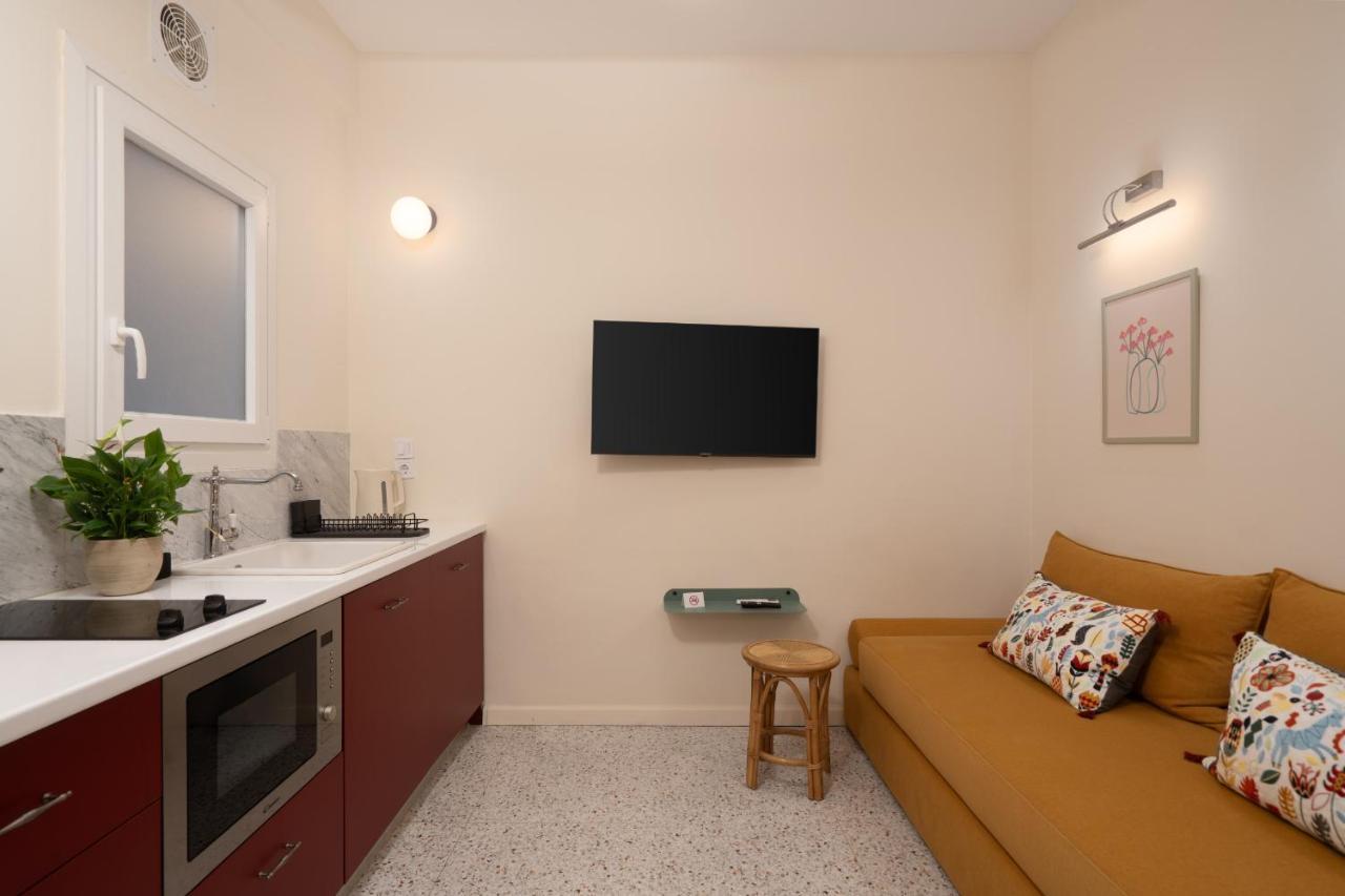 Cozy 1br Apt Near Acropolis & Metro In Koukaki