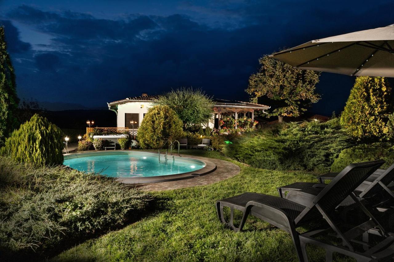 Visok Klas Kyshta Za Gosti Kytche Ot Raq S Basein, Dzhakuzi I Spa