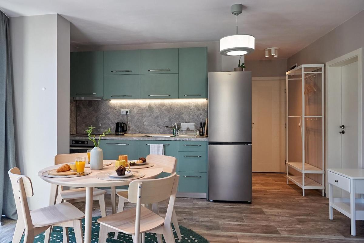 Green Corner Apartment In The Center 2bd